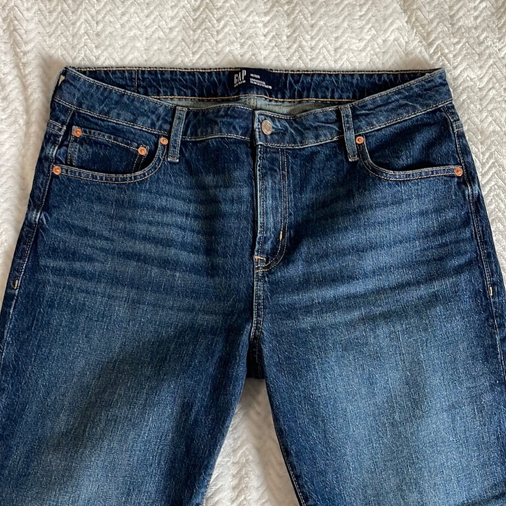 GAP 14/32R Universal Slim Boyfriend Jeans
